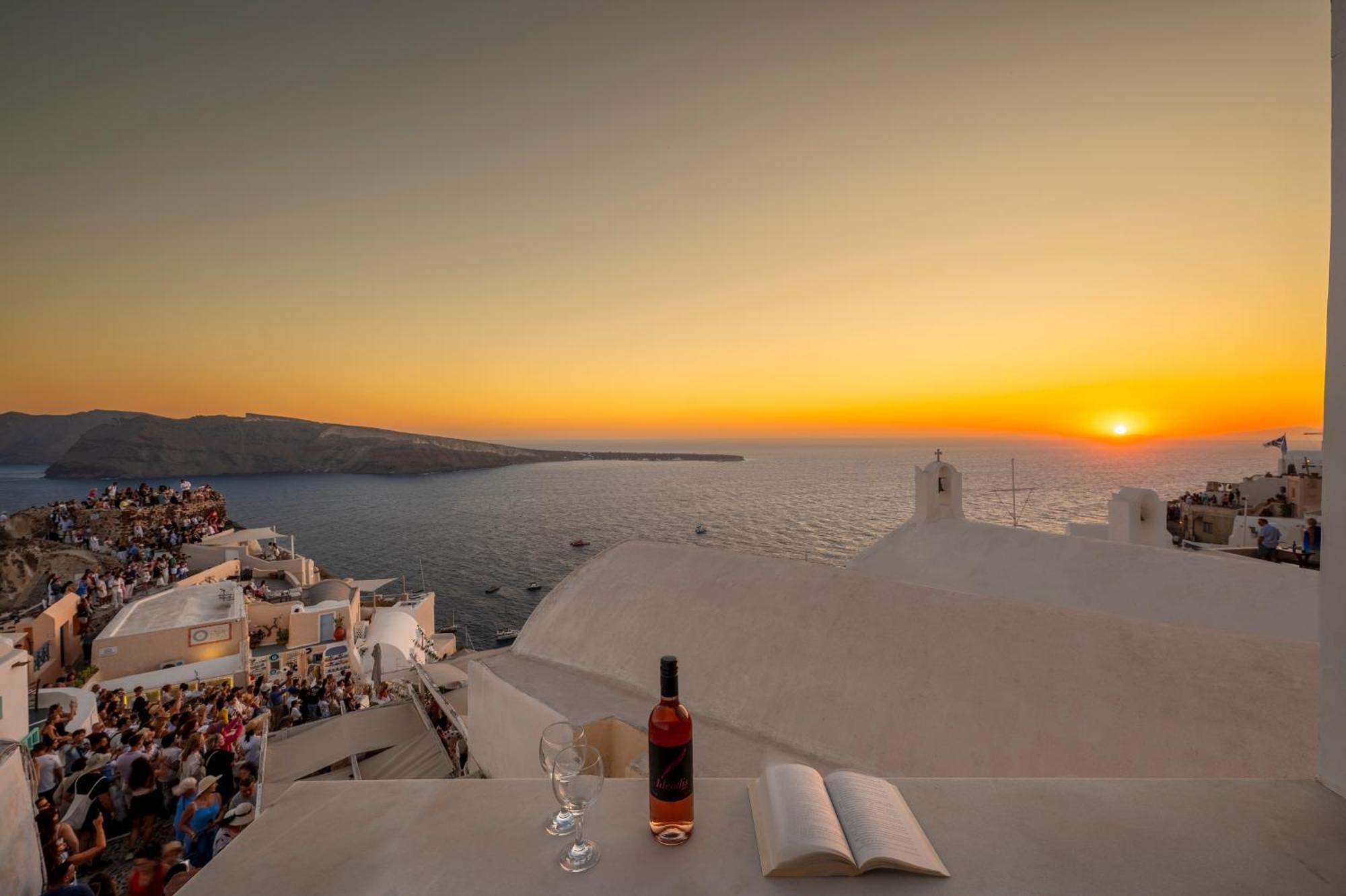 Sole D'Oro Sunset & Caldera View Grand Suite Ия Экстерьер фото